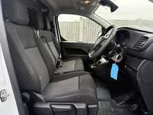 Vauxhall Vivaro Turbo D 2900 Pro - U883