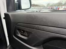 Vauxhall Vivaro Turbo D 2900 Pro - U883