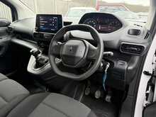 Peugeot Partner BlueHDi 1000 Professional Premium + - U886