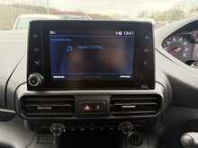 Peugeot Partner BlueHDi 1000 Professional Premium + - U886