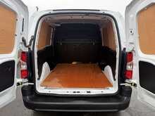 Peugeot Partner BlueHDi 1000 Professional Premium + - U886