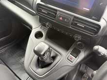 Peugeot Partner BlueHDi 1000 Professional Premium + - U886