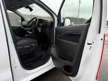 Vauxhall Vivaro Turbo D 2900 Pro - U888