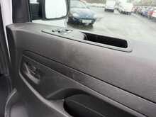 Vauxhall Vivaro Turbo D 2900 Pro - U888