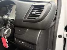 Vauxhall Vivaro Turbo D 2900 Pro - U888