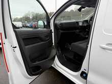 Vauxhall Vivaro Turbo D 2900 Pro - U888