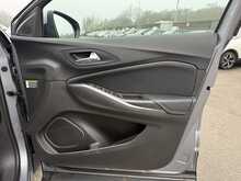 Vauxhall Grandland X Turbo D BlueInjection Sport Nav - U925