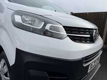 Vauxhall Vivaro Turbo D 2900 Dynamic - U939