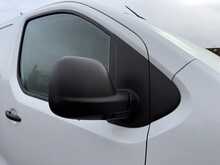 Vauxhall Vivaro Turbo D 2900 Dynamic - U939