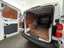 Vauxhall Vivaro Turbo D 2900 Dynamic - U939