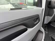 Vauxhall Vivaro Turbo D 2900 Dynamic - U939