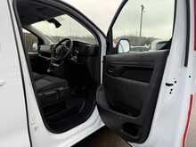 Vauxhall Vivaro Turbo D 2900 Pro - U942