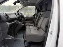 Vauxhall Vivaro Turbo D 2900 Pro - U942