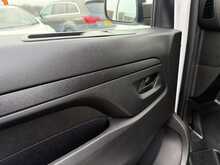 Vauxhall Vivaro Turbo D 2900 Pro - U942