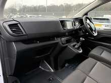 Vauxhall Vivaro Turbo D 2900 Pro - U942