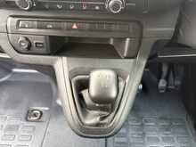 Vauxhall Vivaro Turbo D 2900 Pro - U942