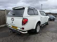 Mitsubishi L200 DI-D Barbarian - U943