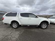 Mitsubishi L200 DI-D Barbarian - U943