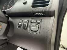 Mitsubishi L200 DI-D Barbarian - U943