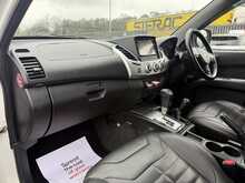 Mitsubishi L200 DI-D Barbarian - U943