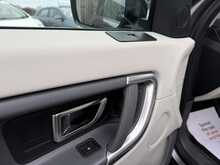 Land Rover Discovery Sport  - U946