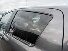 Toyota Yaris Dual VVT-i Icon - U954