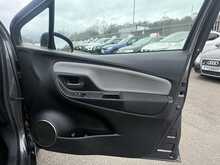 Toyota Yaris Dual VVT-i Icon - U954