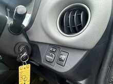 Toyota Yaris Dual VVT-i Icon - U954