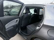 Toyota Yaris Dual VVT-i Icon - U954