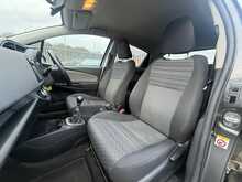 Toyota Yaris Dual VVT-i Icon - U954