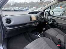 Toyota Yaris Dual VVT-i Icon - U954