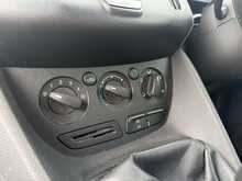 Ford Transit Connect TDCi 200 ECOnetic - U956