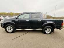 Toyota Hilux D-4D Invincible - U967