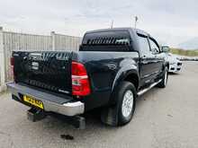 Toyota Hilux D-4D Invincible - U967