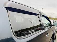 Toyota Hilux D-4D Invincible - U967