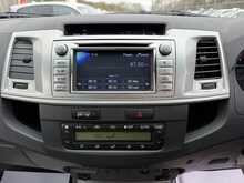 Toyota Hilux D-4D Invincible - U967