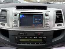 Toyota Hilux D-4D Invincible - U967