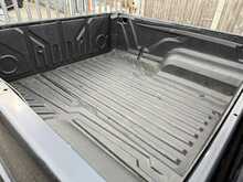 Toyota Hilux D-4D Invincible - U967