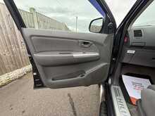 Toyota Hilux D-4D Invincible - U967