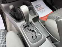 Toyota Hilux D-4D Invincible - U967