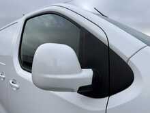 Vauxhall Vivaro Turbo D 2900 Sportive - U971