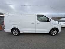 Vauxhall Vivaro Turbo D 2900 Sportive - U971