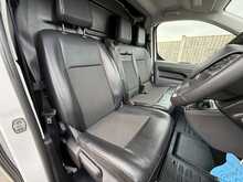 Vauxhall Vivaro Turbo D 2900 Sportive - U971