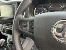 Vauxhall Vivaro Turbo D 2900 Sportive - U971