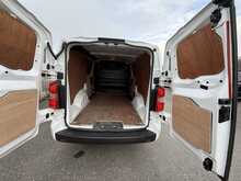 Vauxhall Vivaro Turbo D 2900 Sportive - U971