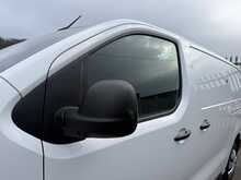 Vauxhall Vivaro Turbo D 2900 Dynamic - U973