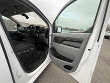 Vauxhall Vivaro Turbo D 2900 Dynamic - U973