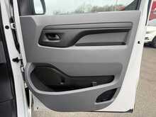Vauxhall Vivaro Turbo D 2900 Dynamic - U973