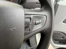 Vauxhall Vivaro Turbo D 2900 Dynamic - U973
