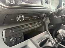 Vauxhall Vivaro Turbo D 2900 Dynamic - U973
